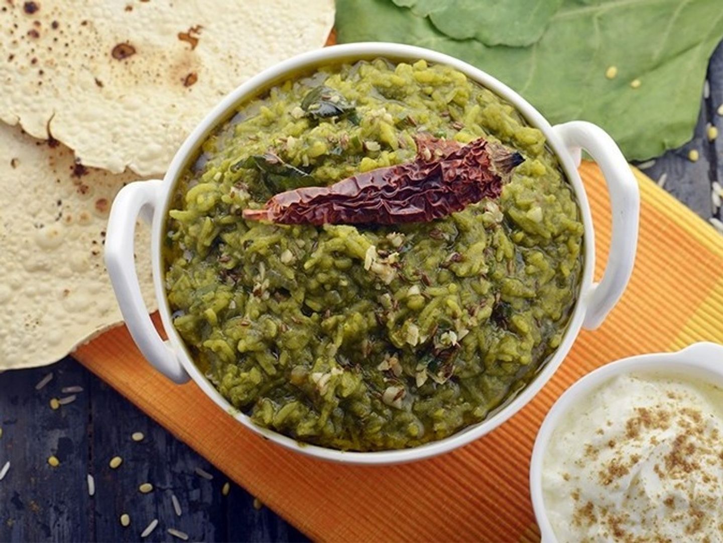 Palak Khichdi With Raita , Pickle & Papad (Jain)