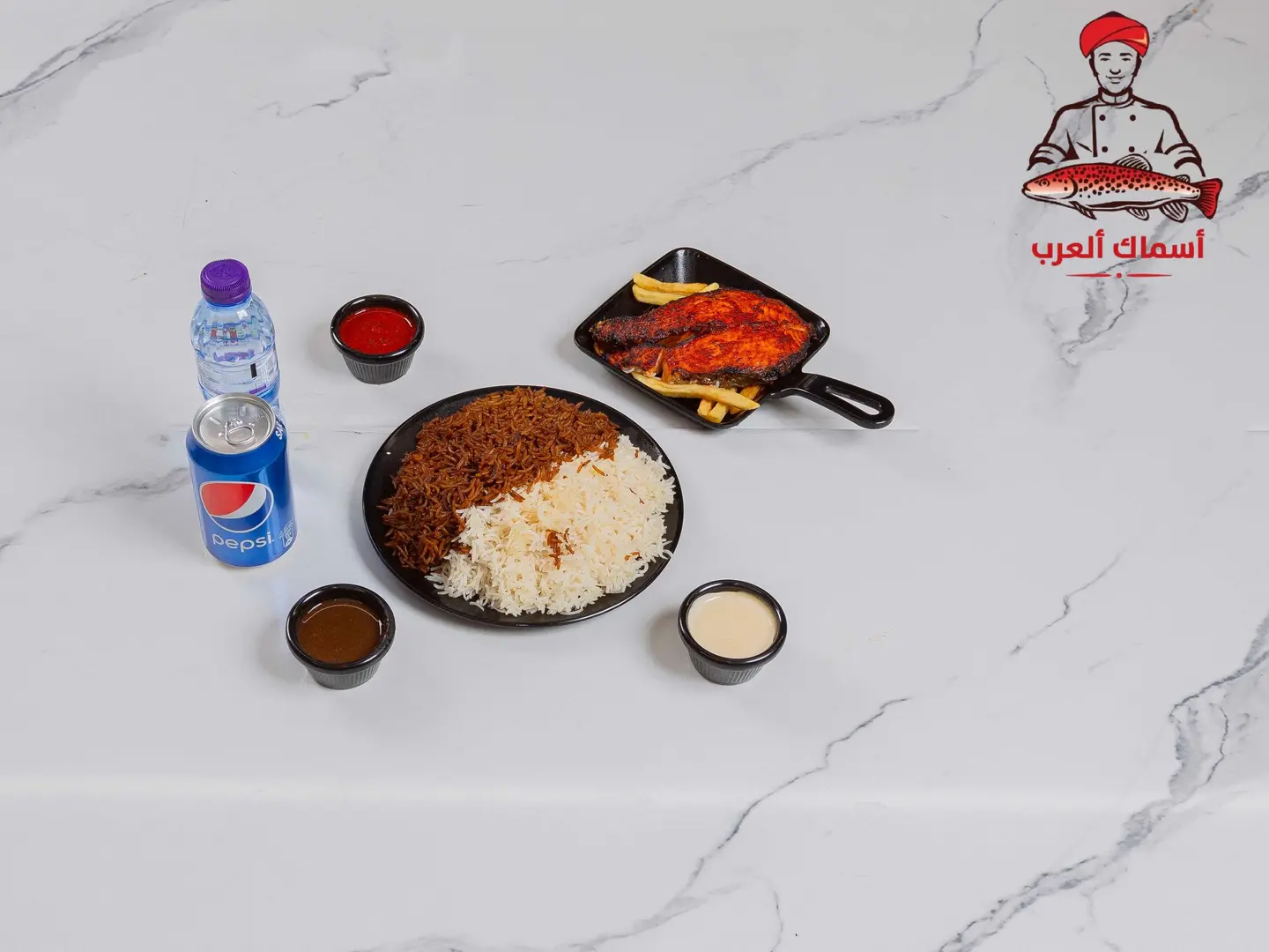 Fitness Meal: A Quarter Kilo Of Grilled Salmon, Red Sauce, Tahini, Hot Pepper, 1 Water, 1 Soft Drink, And 1 Person With Mixed Rice
