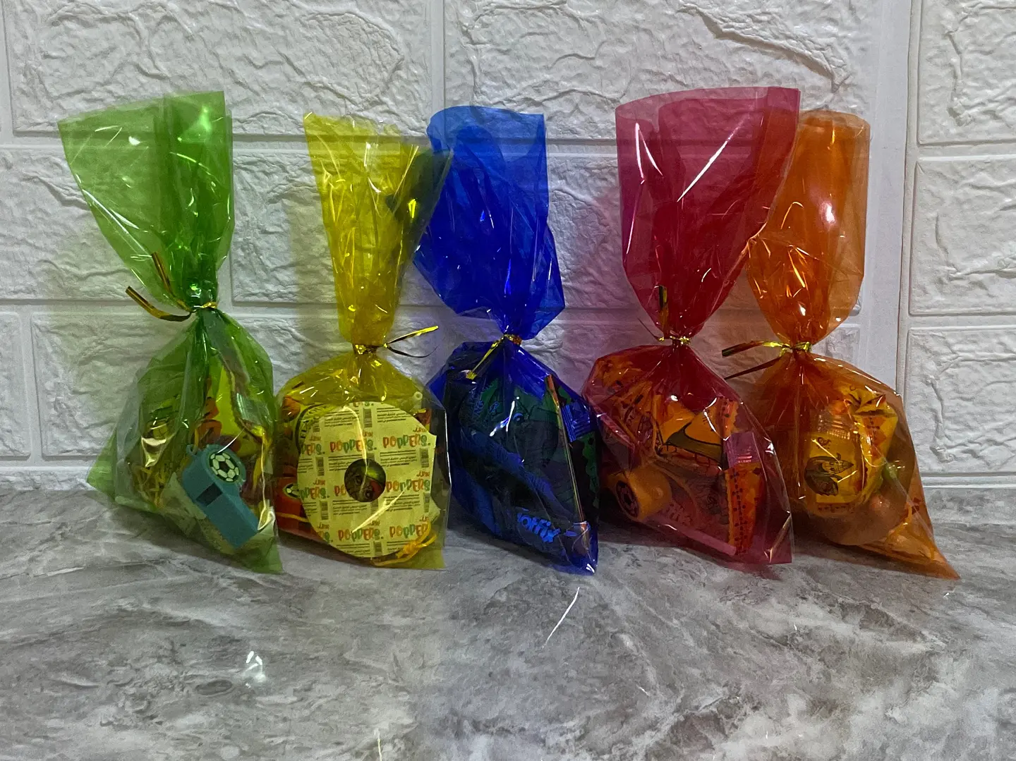 توزيعات اكياس ملون بالحبة