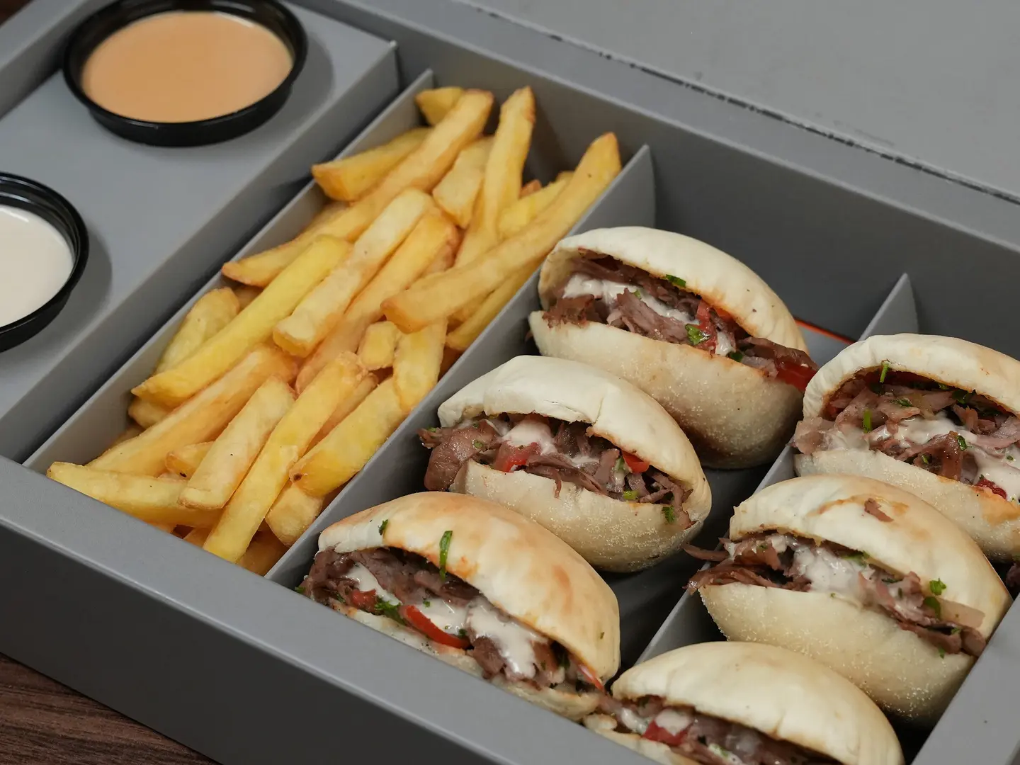 زينات دجاج