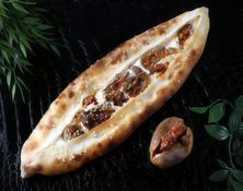 فطيره مكدوس باللبنه