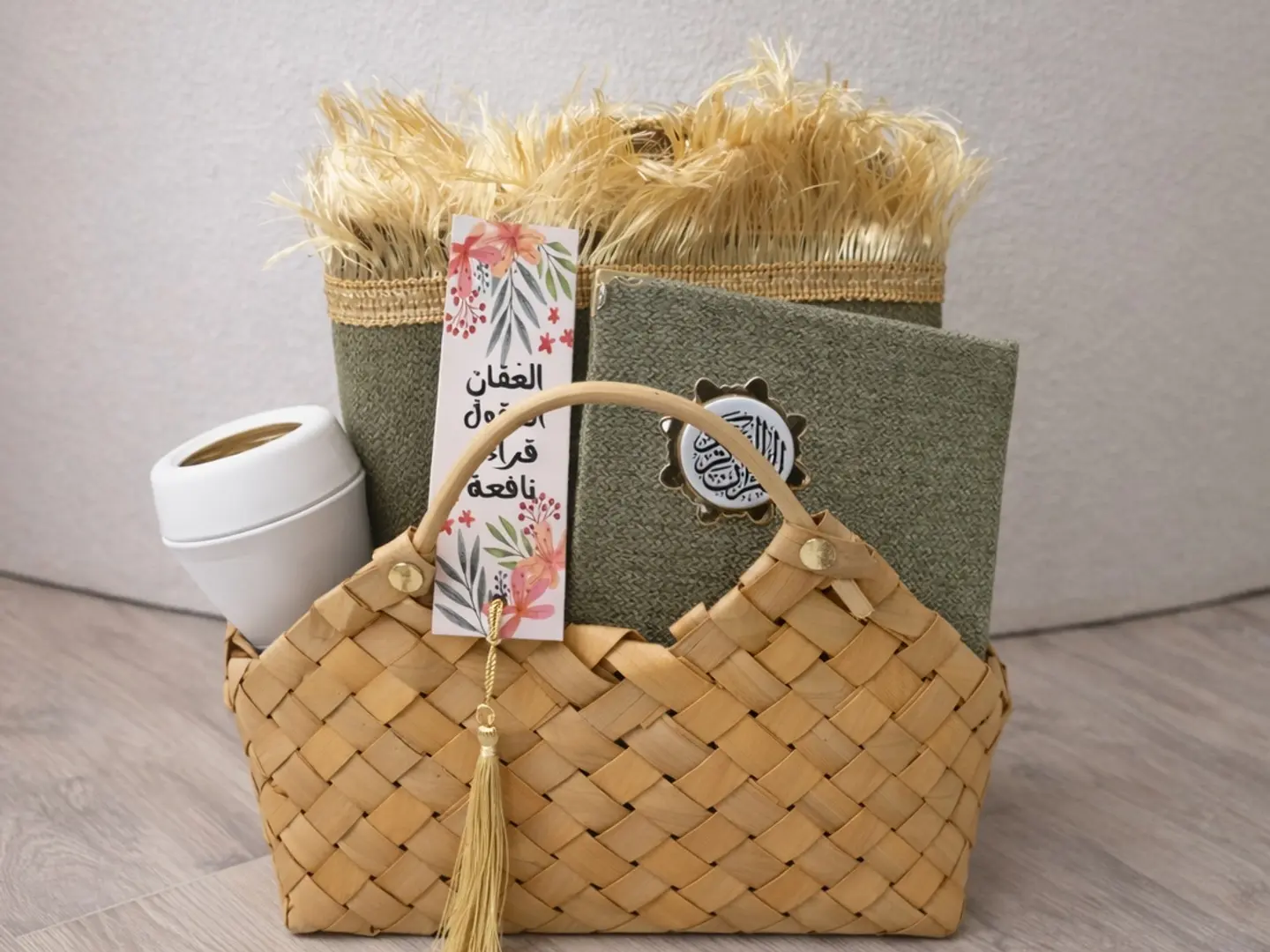 هدايا العيد ستة عشر