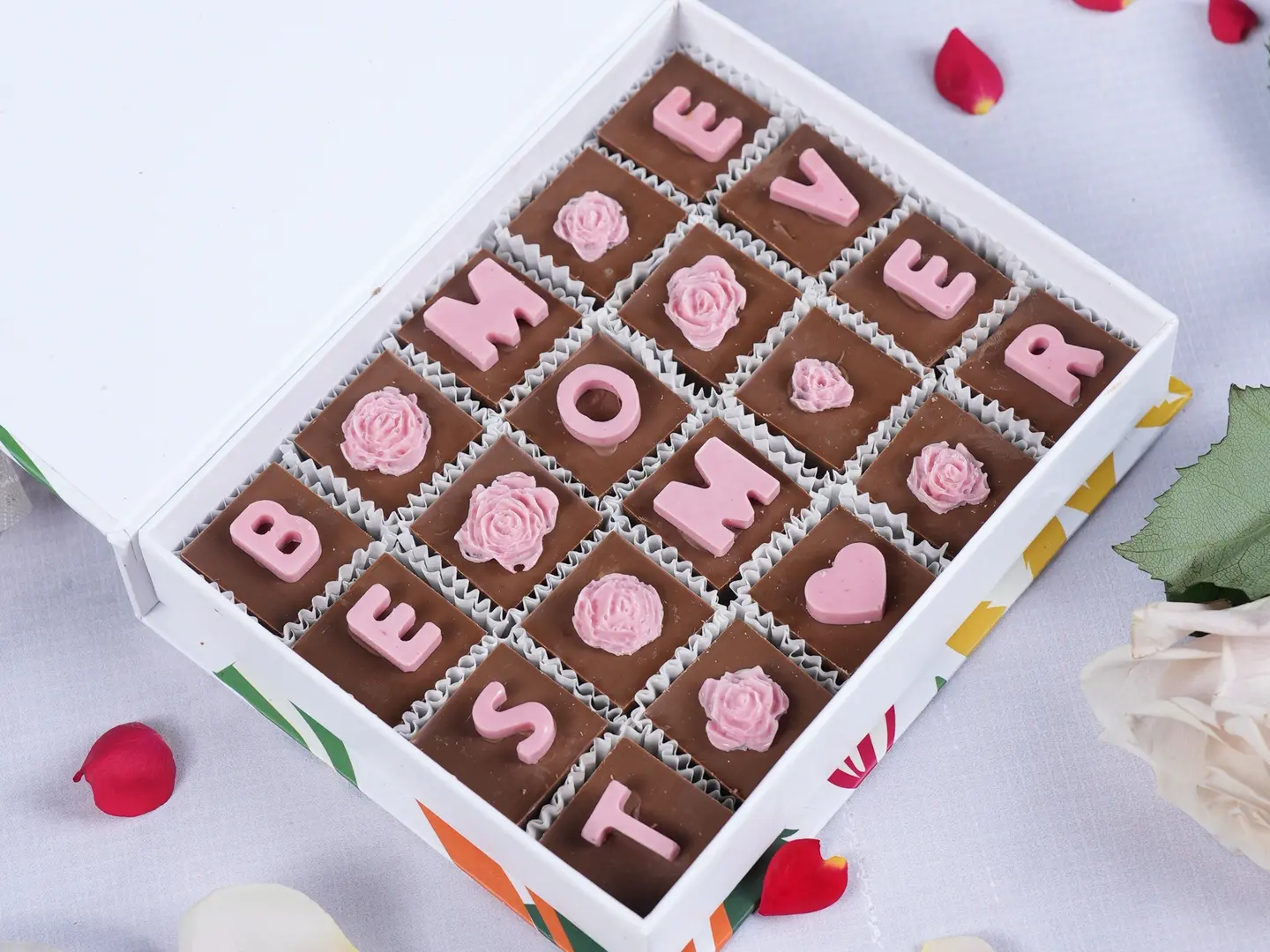 Mothe Day Box With Word (Best Mom Ever)