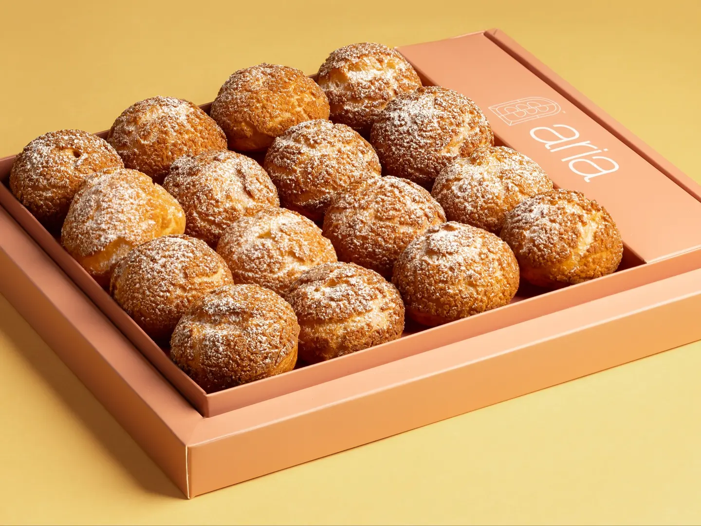 بوكس ميني اكلير 28 قطعة