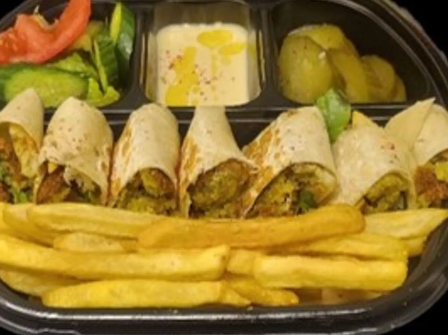 صحن عربي فلافل