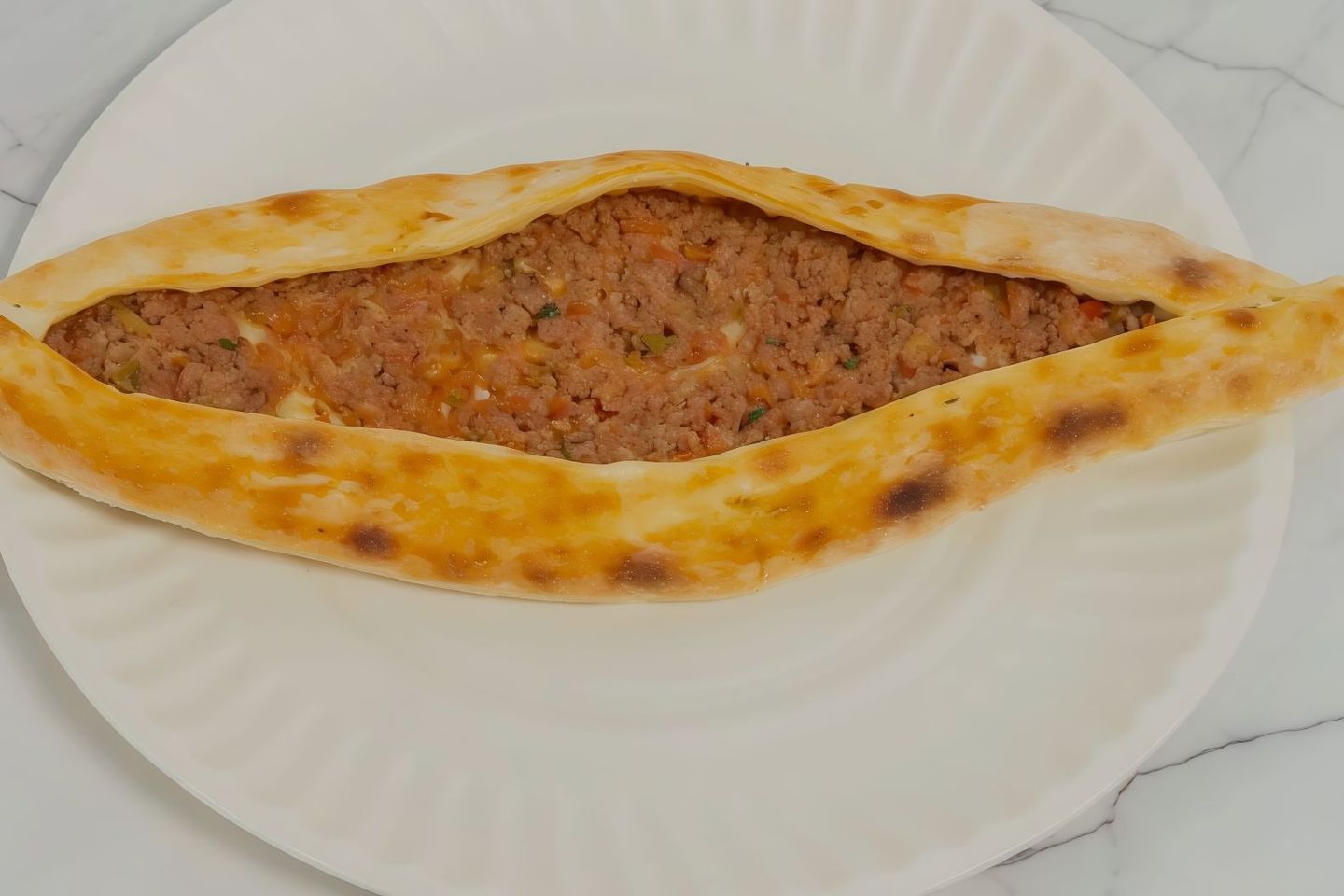فطيرة لحم جبن