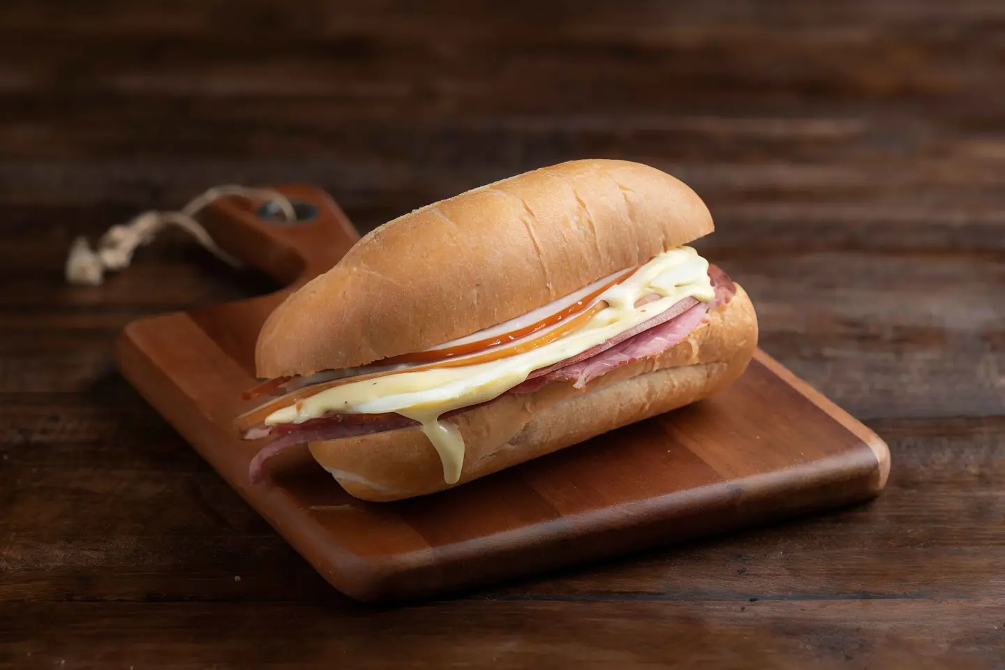 ساندويتش الديك الرومي والجبن