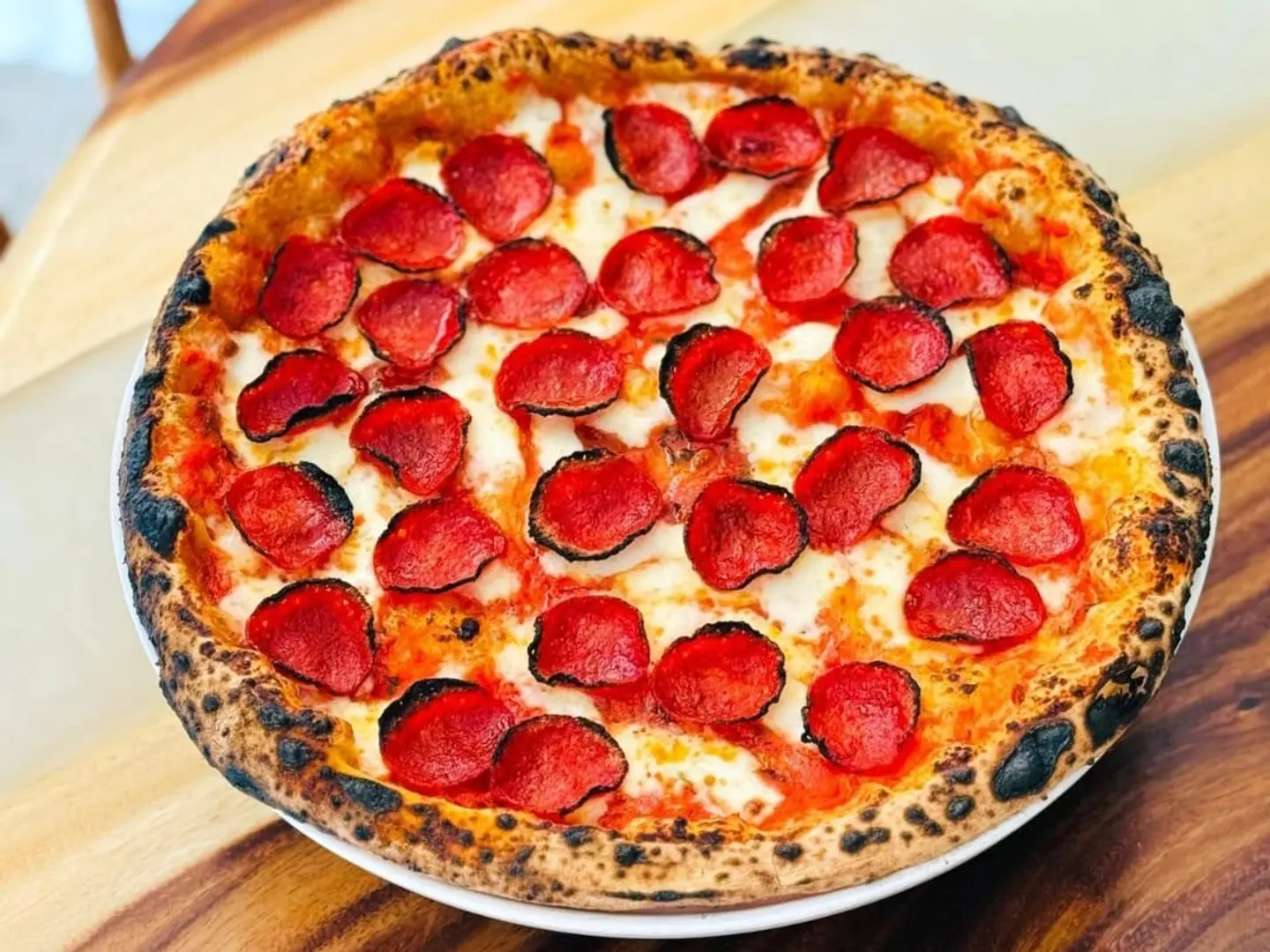 بيتزا بيبروني