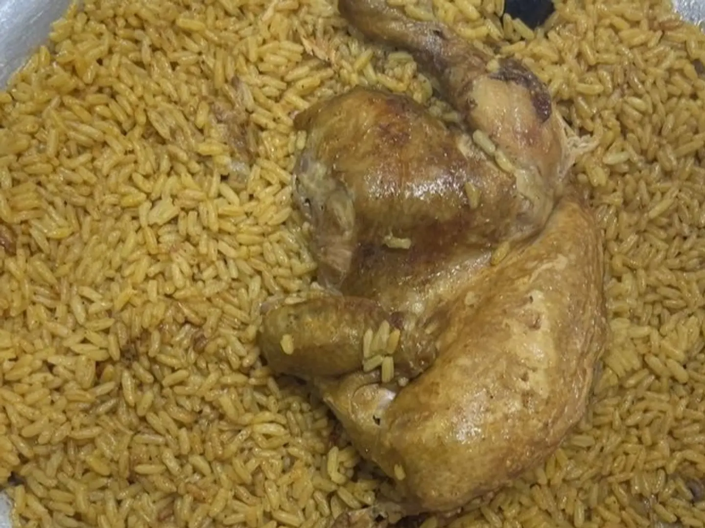 حبه دجاج مضغوط