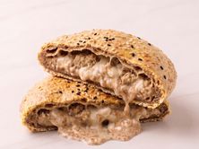 فطيرة الجبنة والطحينية الصحية