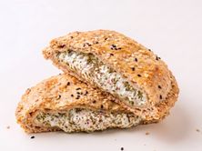 فطيرة اللبنة بالزعتر الصحية