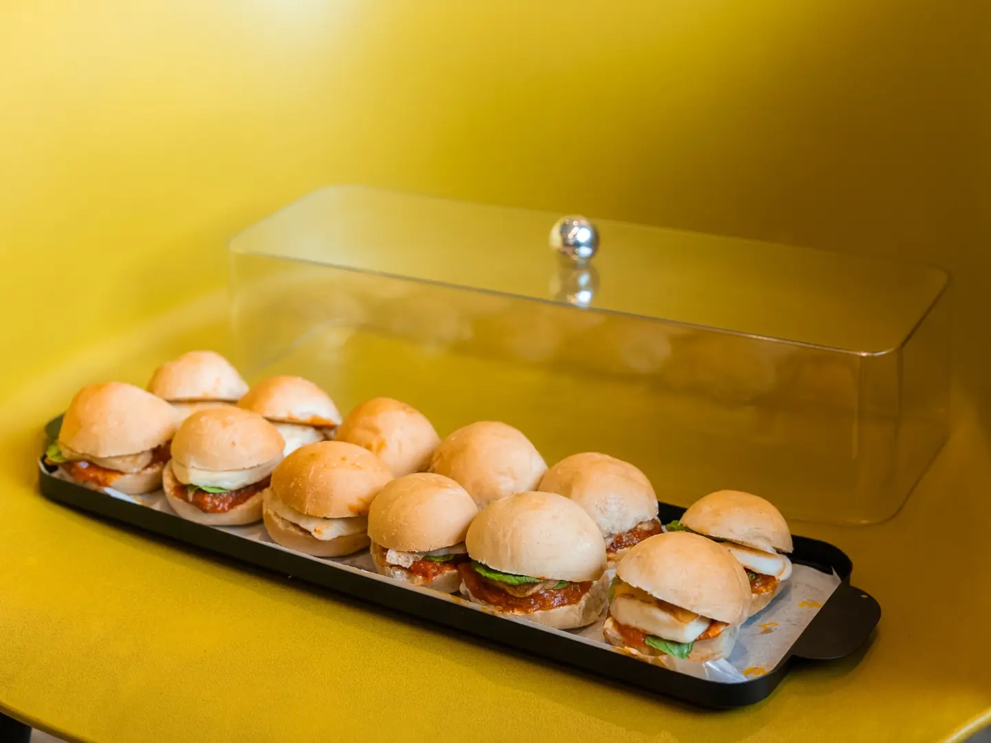 بوكس ميني فلافل يتكون من 12 قطعة