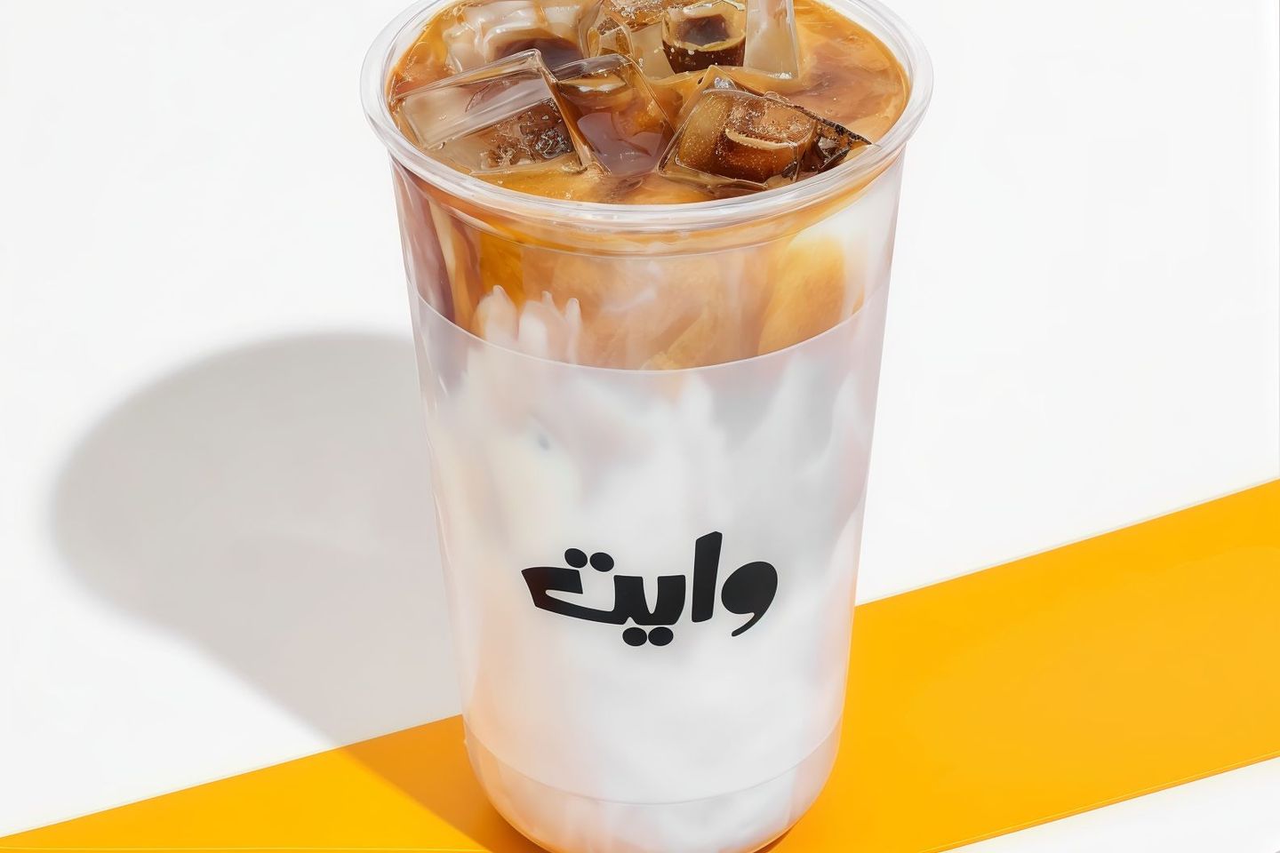 ايس لاتية - وسط