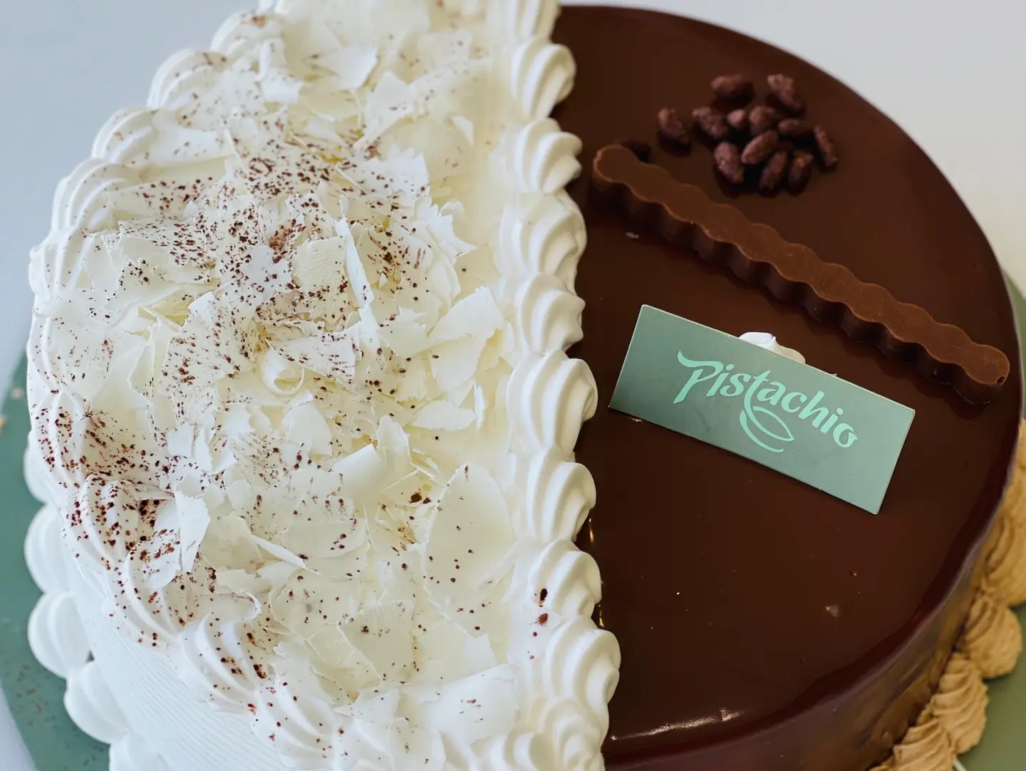 Cake Marbel ( Half Chocolate Half Vanilla )