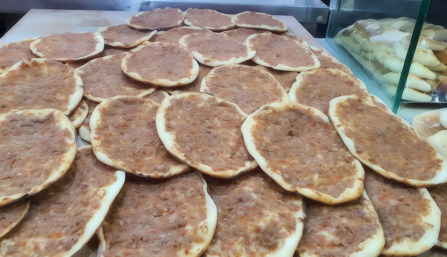 Syrian Safehah Plate,1 Kilo  40 Pieces