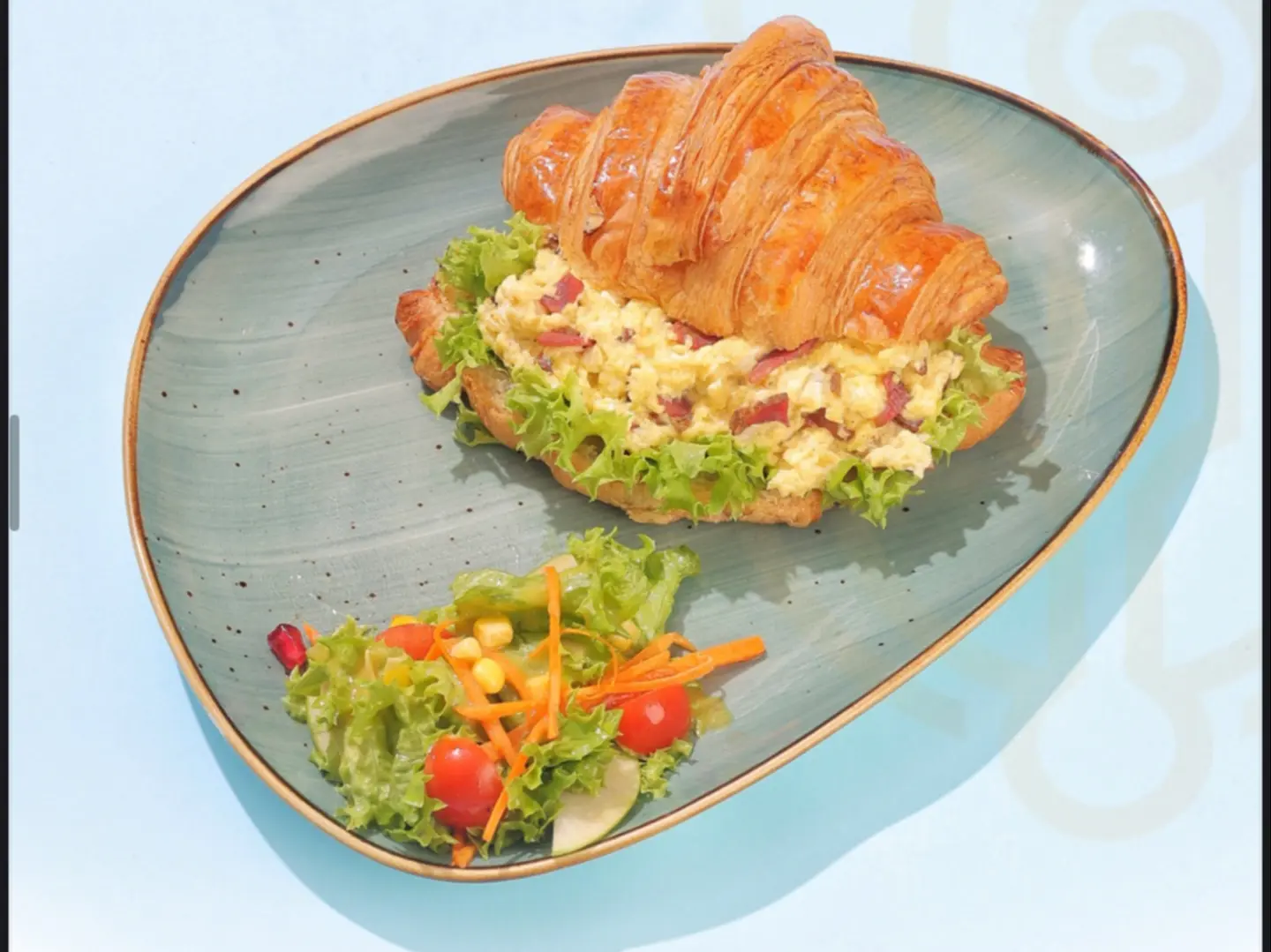 Avocado Egg & Pastrami Croissant