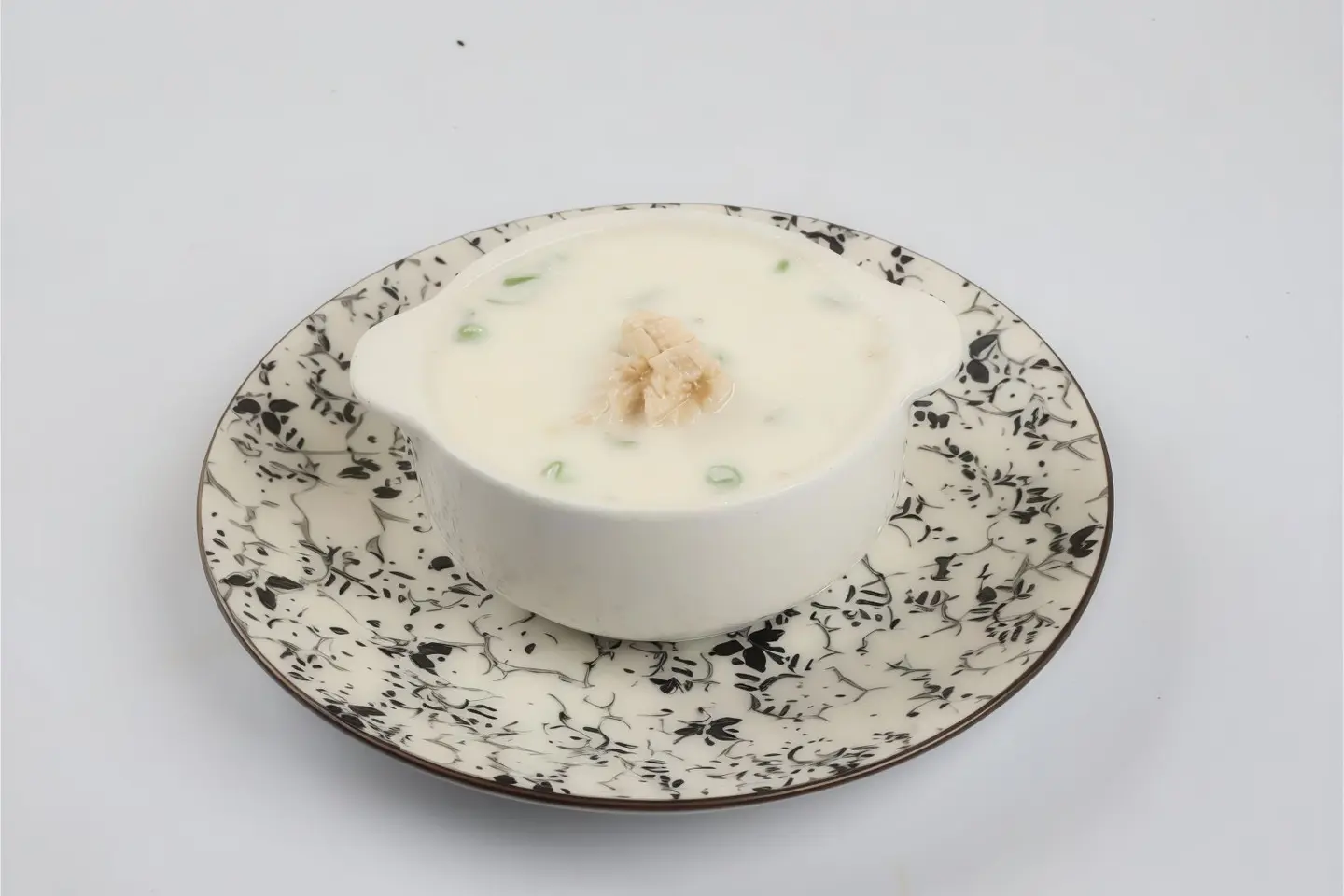 شوربه دجاج الفطر بالكريم