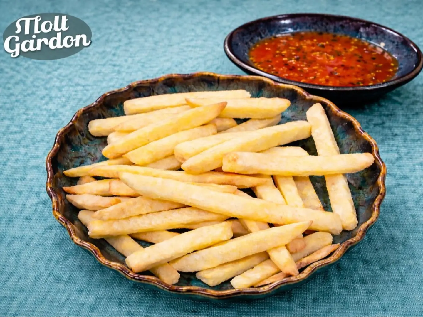 Fries With Tom Yum & Chilli