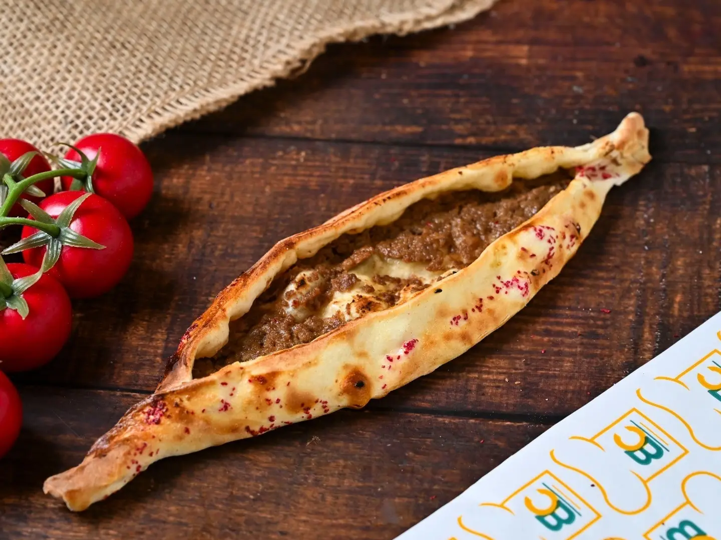 فطيرة لحم دبس رمان