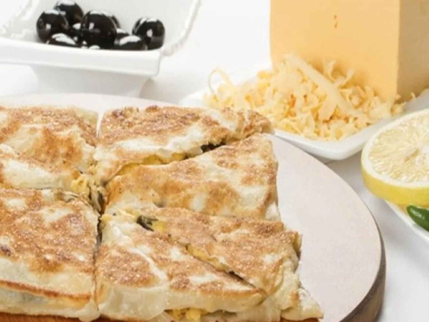 فطيرة شيدر زيتون