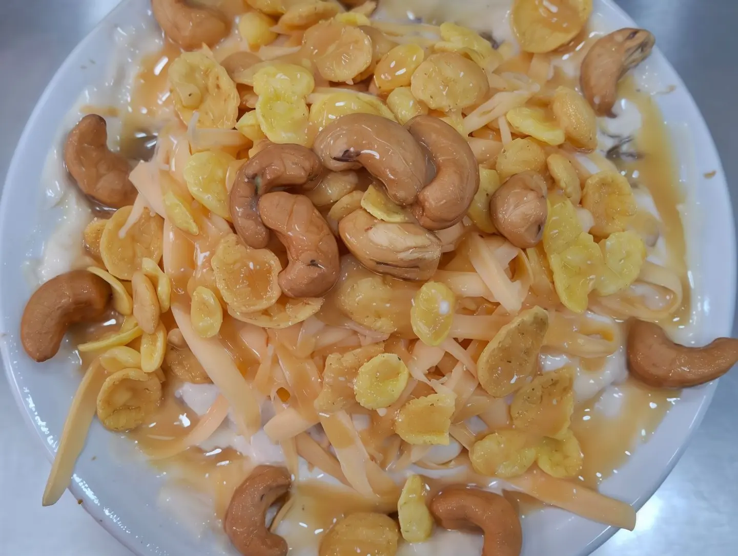 Masoub Al Amjad Big With Cashew Nuts