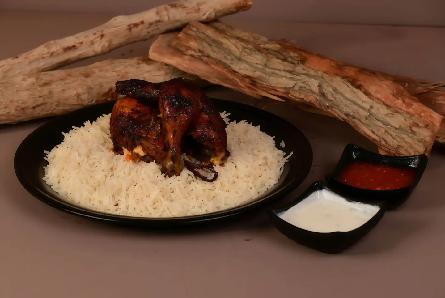نصف حبة دجاج سعدية مع الأرز