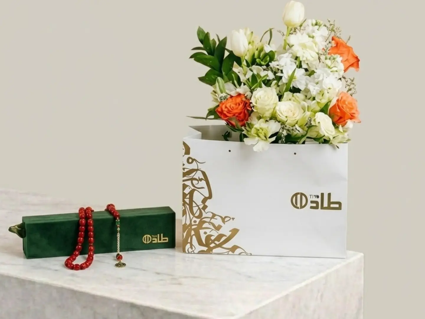 تنسيق ورد ومسبحة