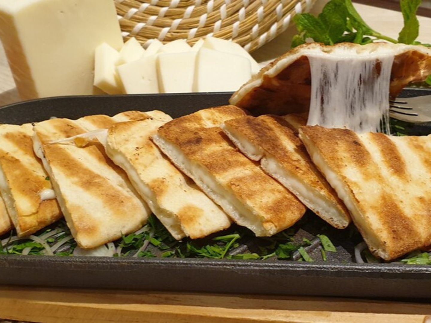 عرايس جبنة