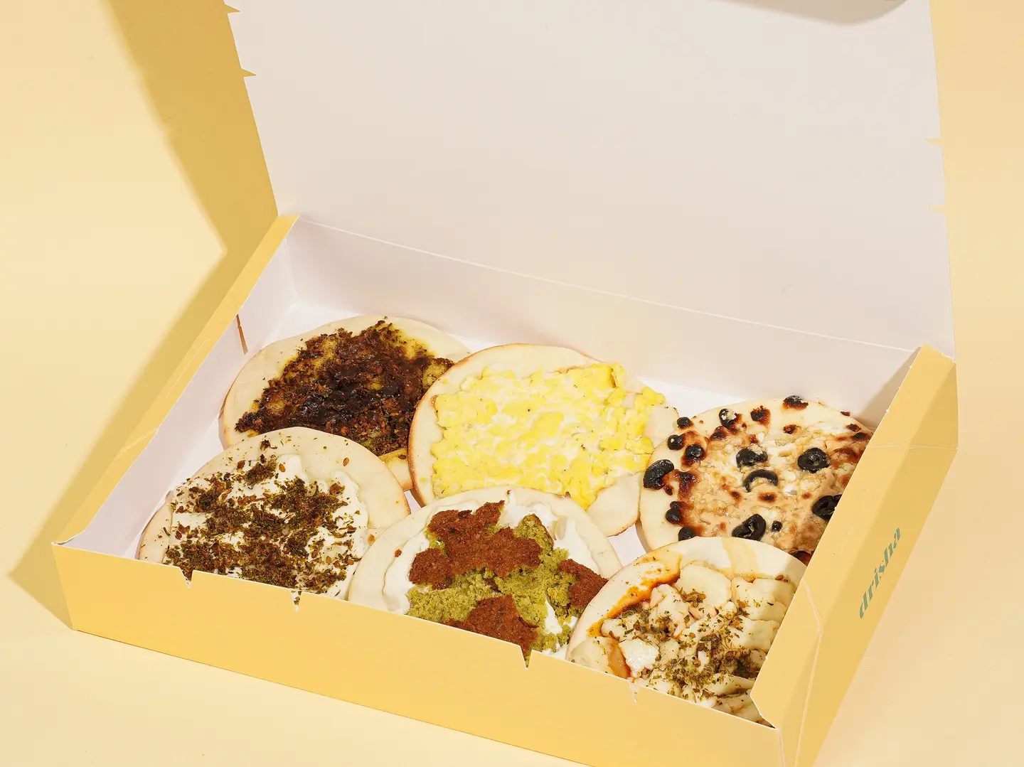 بوكس منقوشة 6 حبات