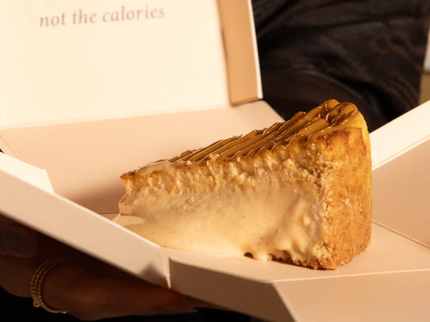 قطعه بمكن تشيزكيك