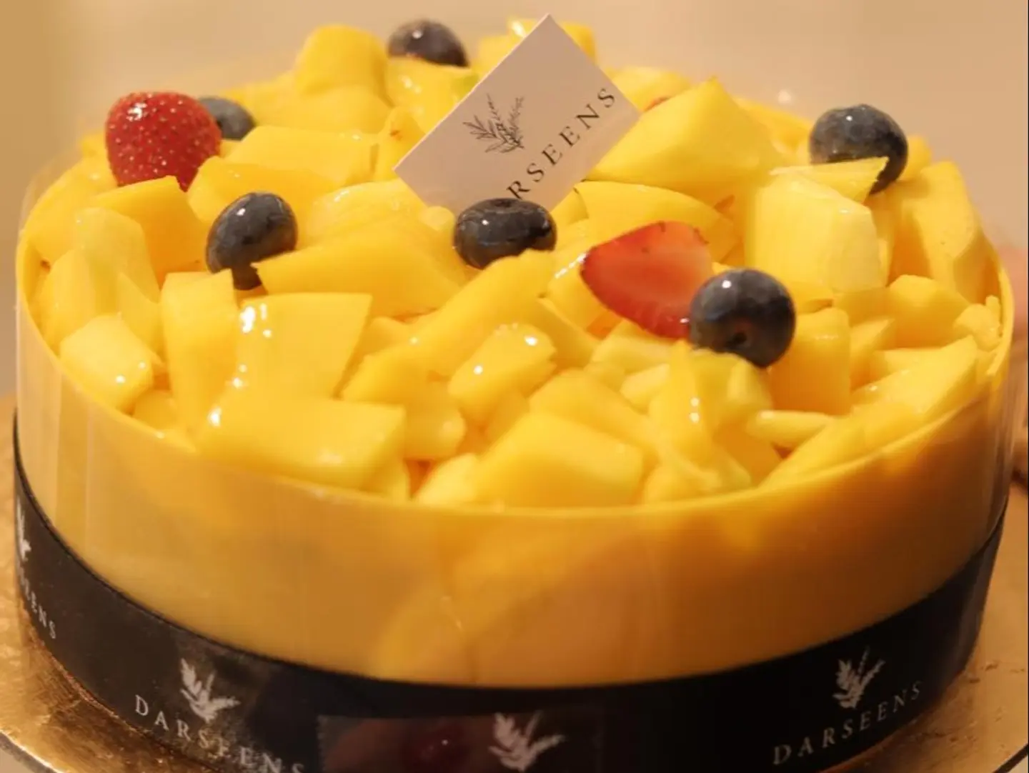 كيك مانجو صغير