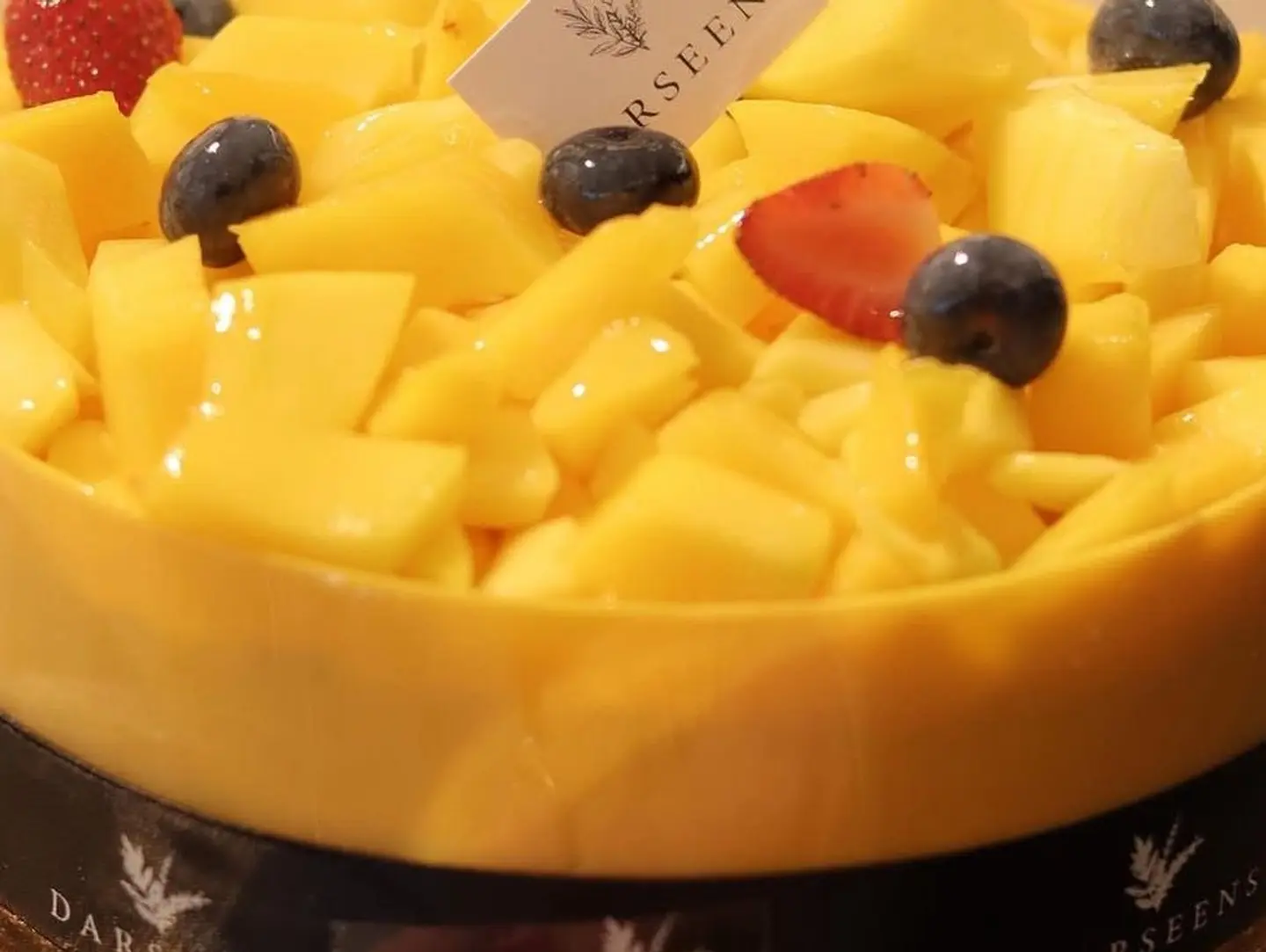 Large Mango Cake