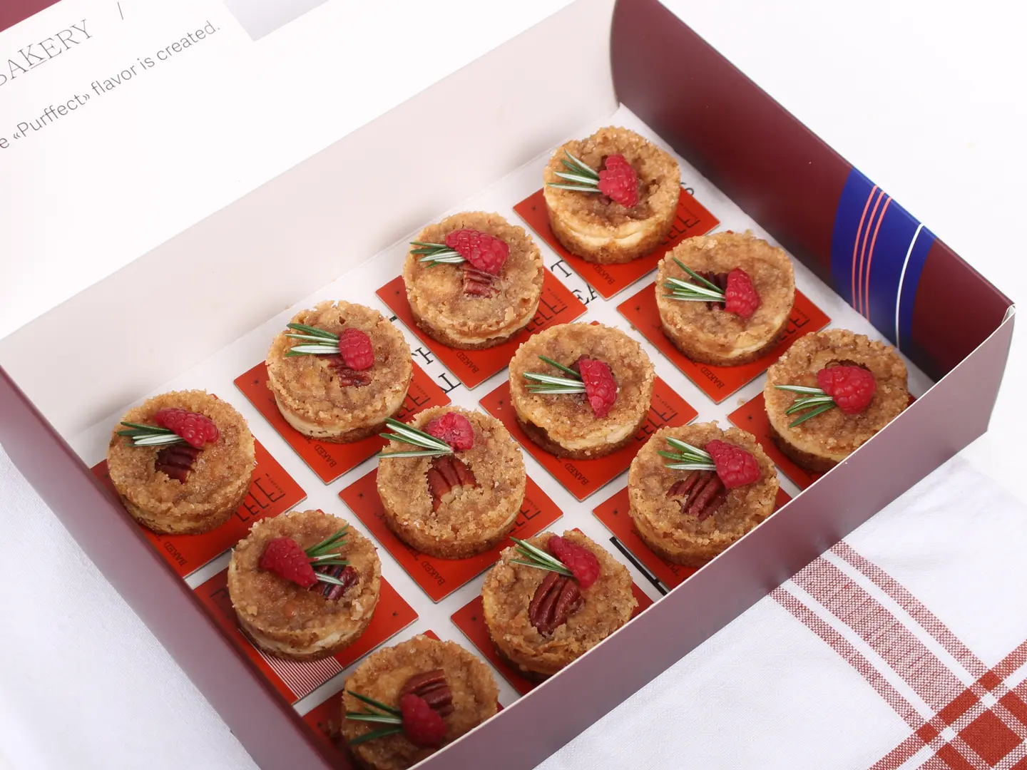 12 Apple Cheesecake Bites