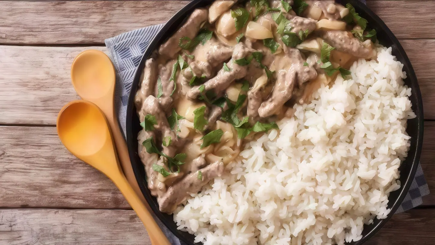 Beef Stroganoff With Rice