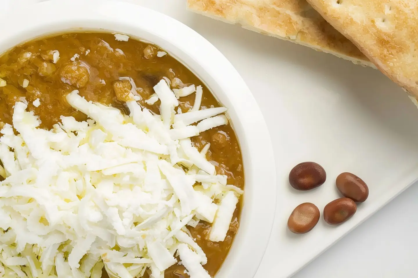 قلابة زيت زيتون مع جبنة بيضاء