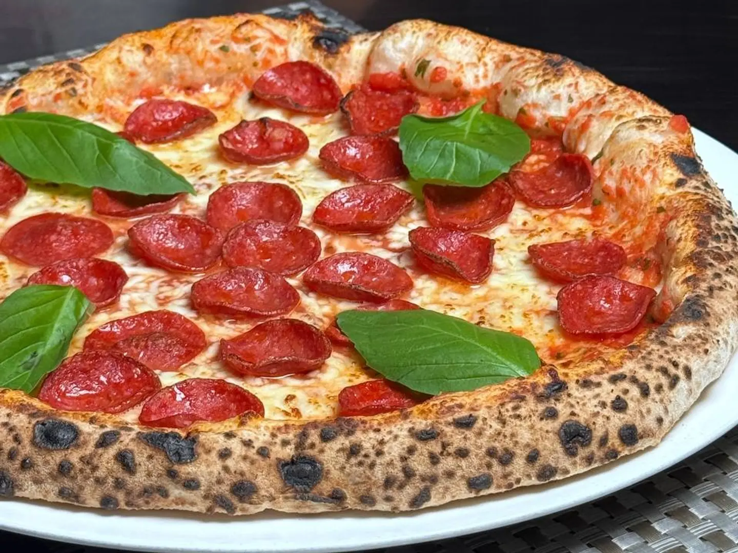 بيتزا ببروني