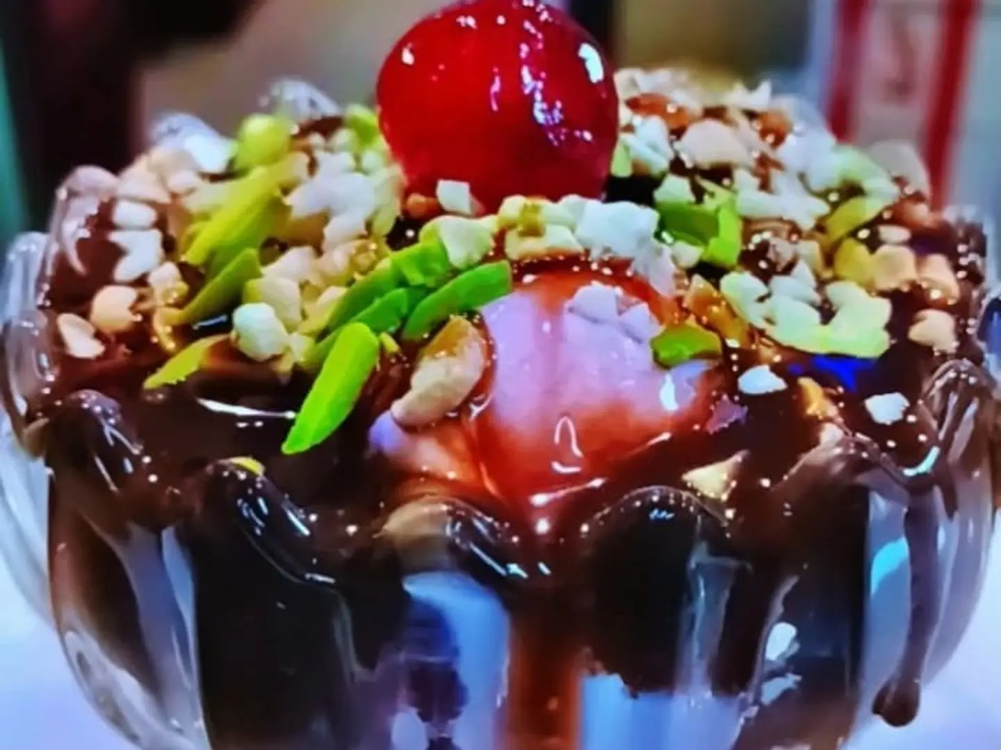 آيس كريم ساجار تريبل تريت