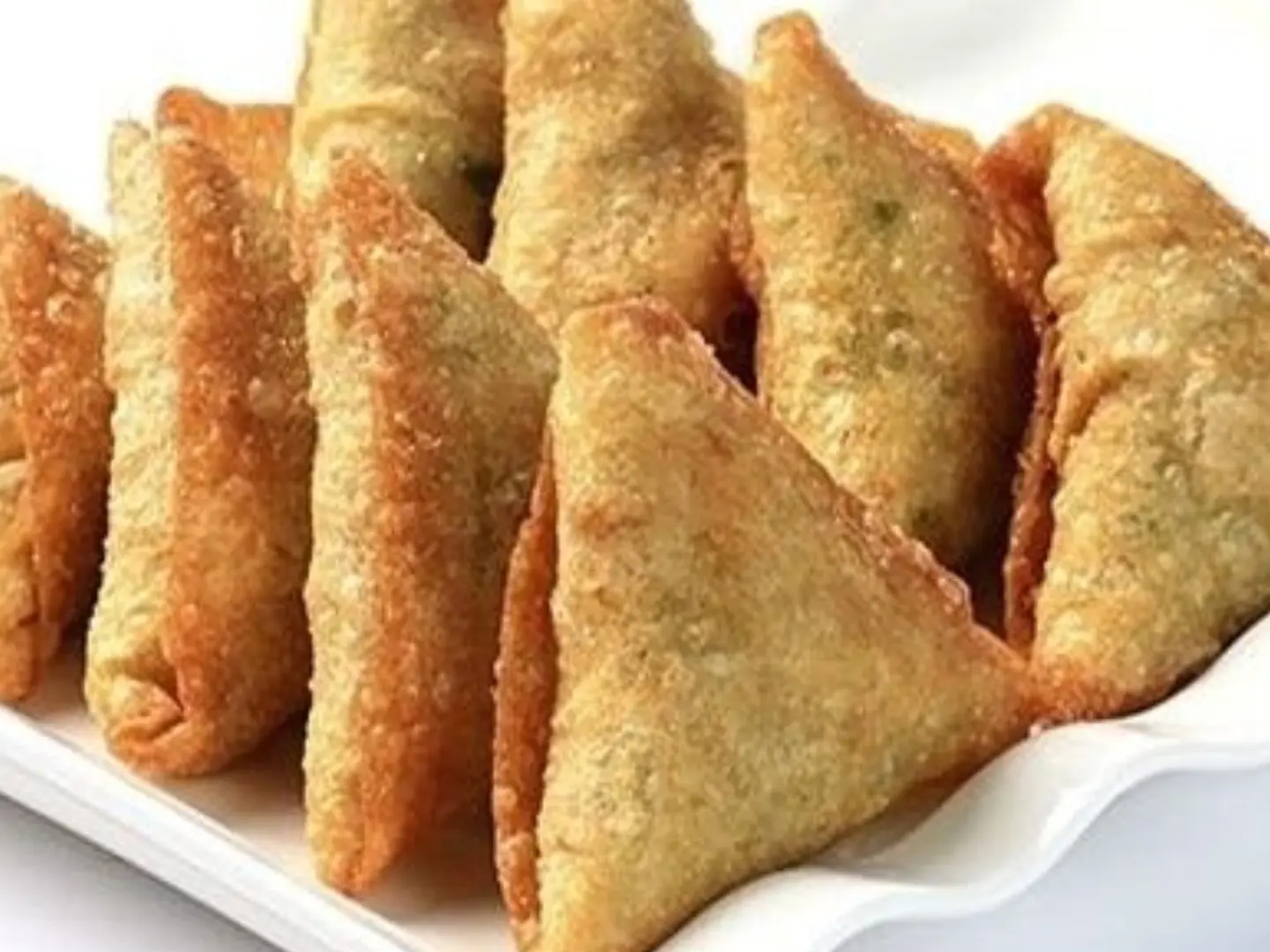 سمبوسه خضار ٤ قطع