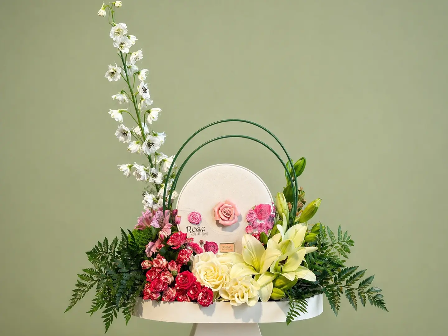 Bustani Chocolate Flower Stan