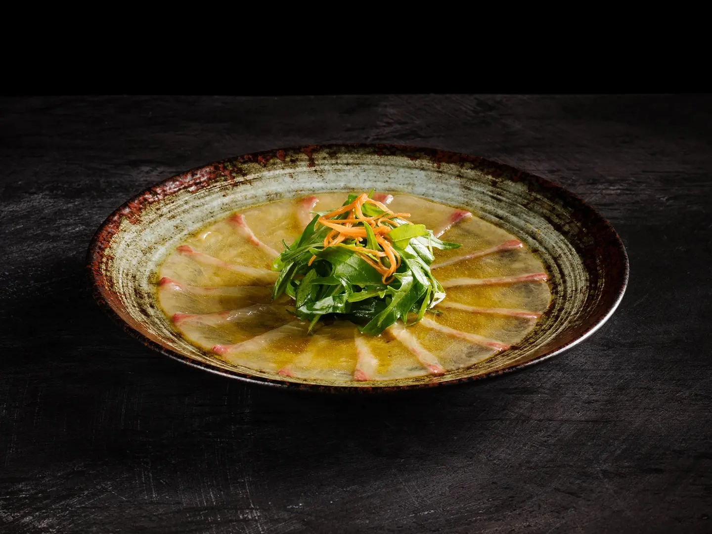 يلوتيل ساشيمي