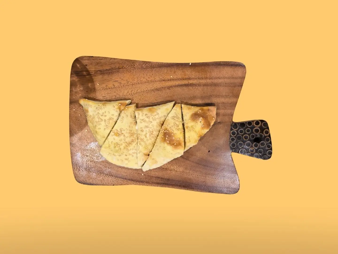 فطيرة جبن سائل مع المكسرات