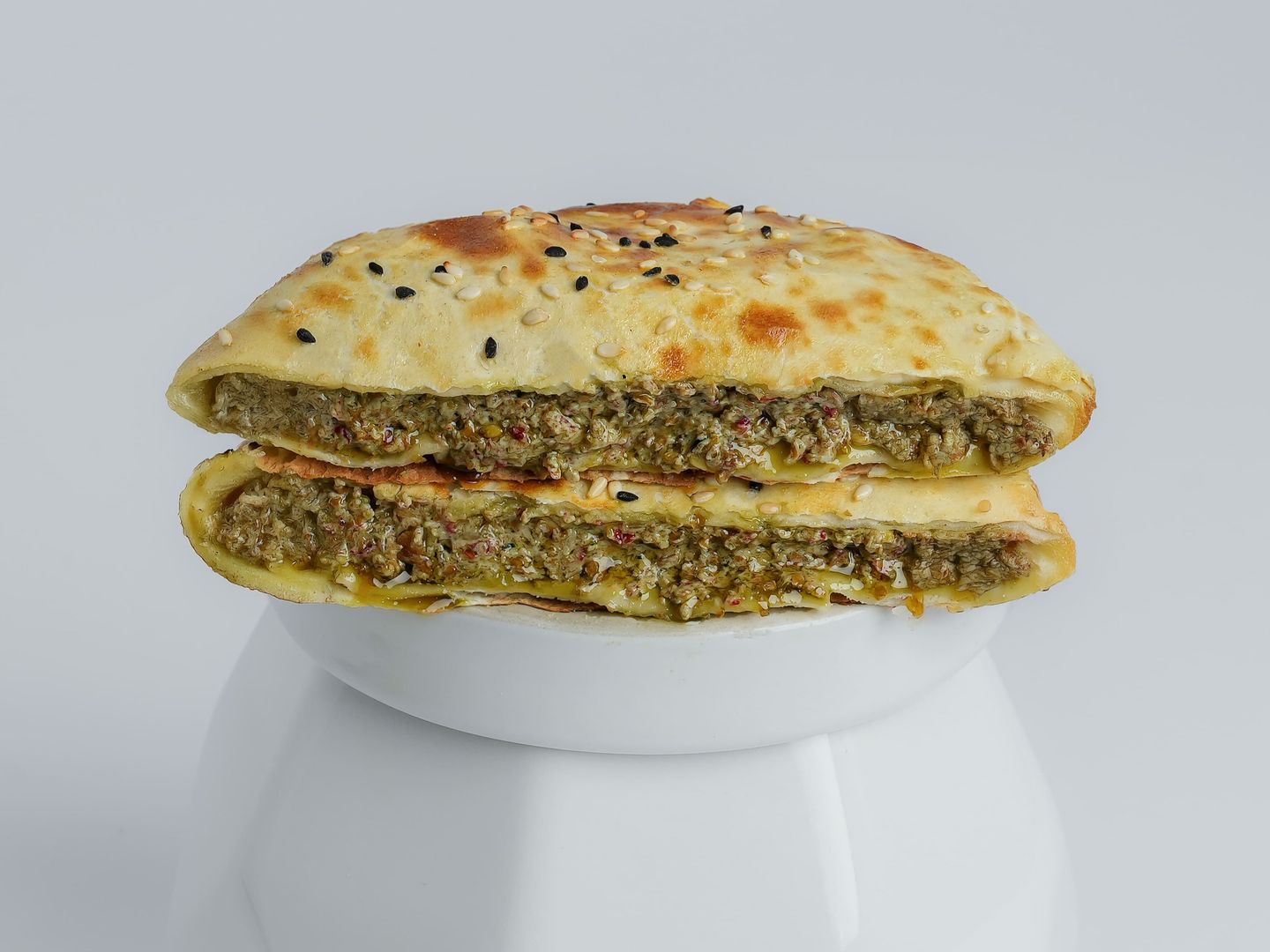 فطيرة لبنة بالزعتر