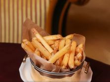بطاطس مقلية بالقشرة