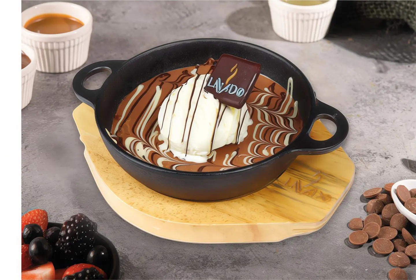 Lavado Moon With Chocolate