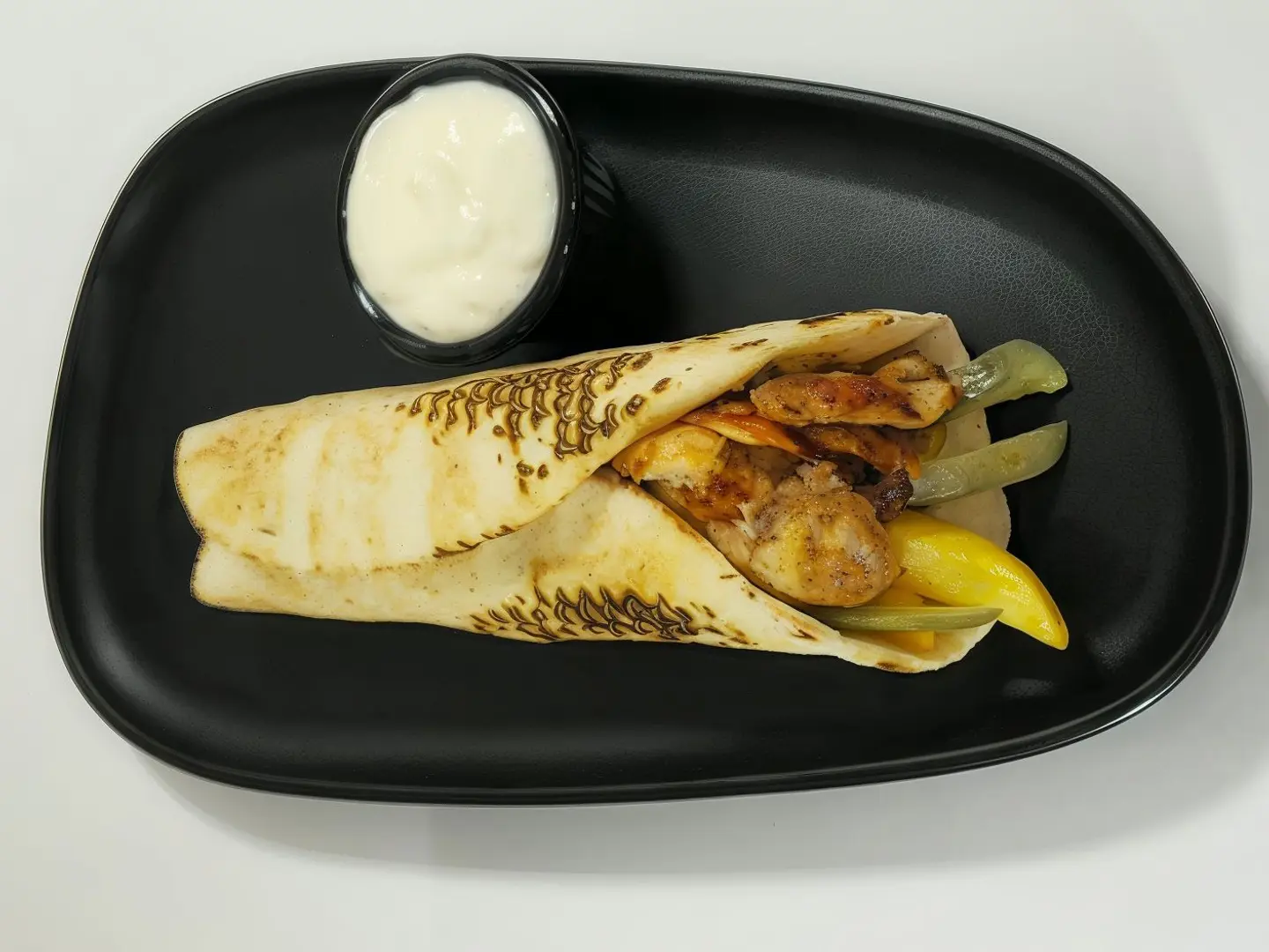 شاورما دجاج خبز مفرود