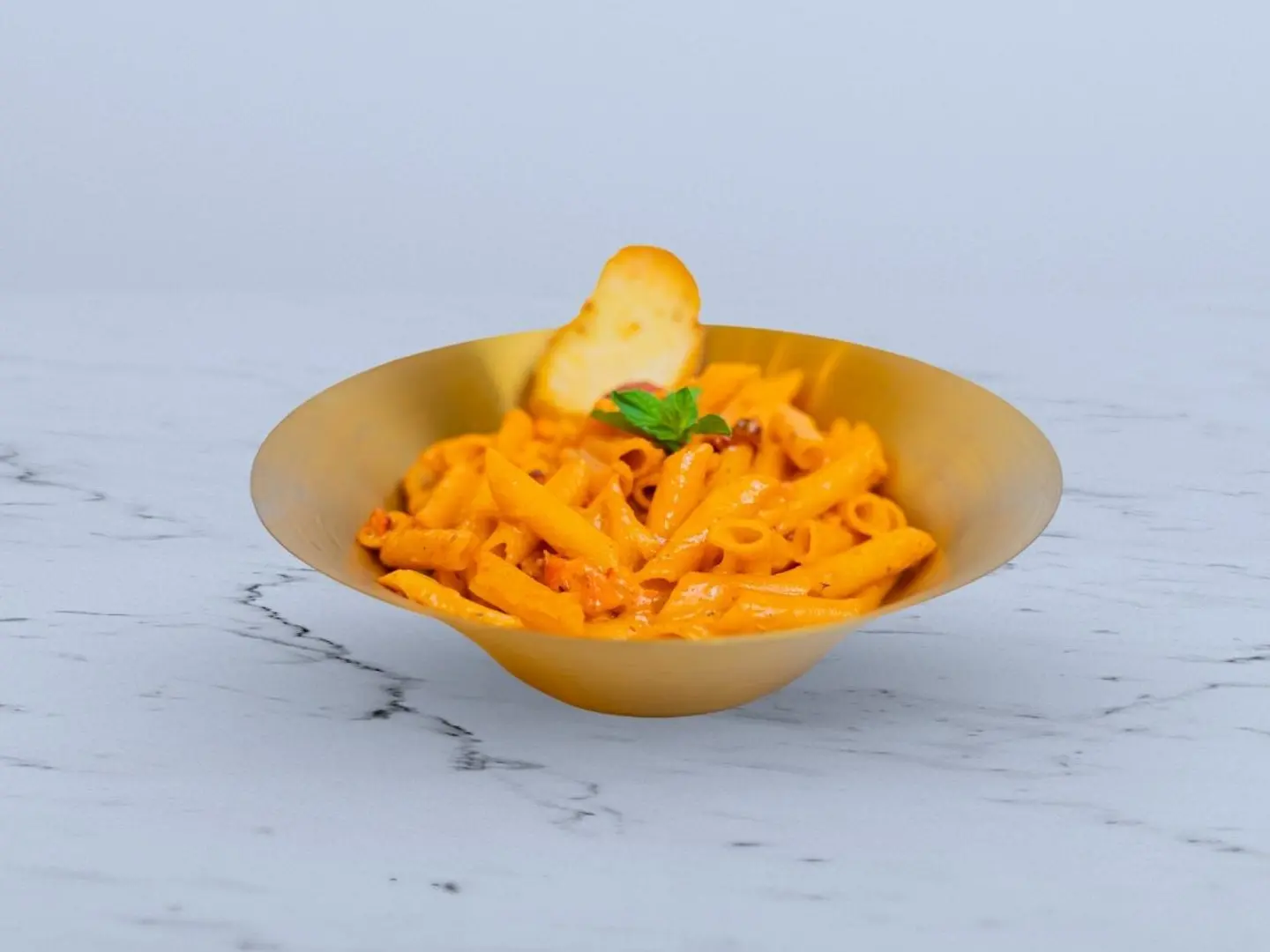 معكرونة تيكا