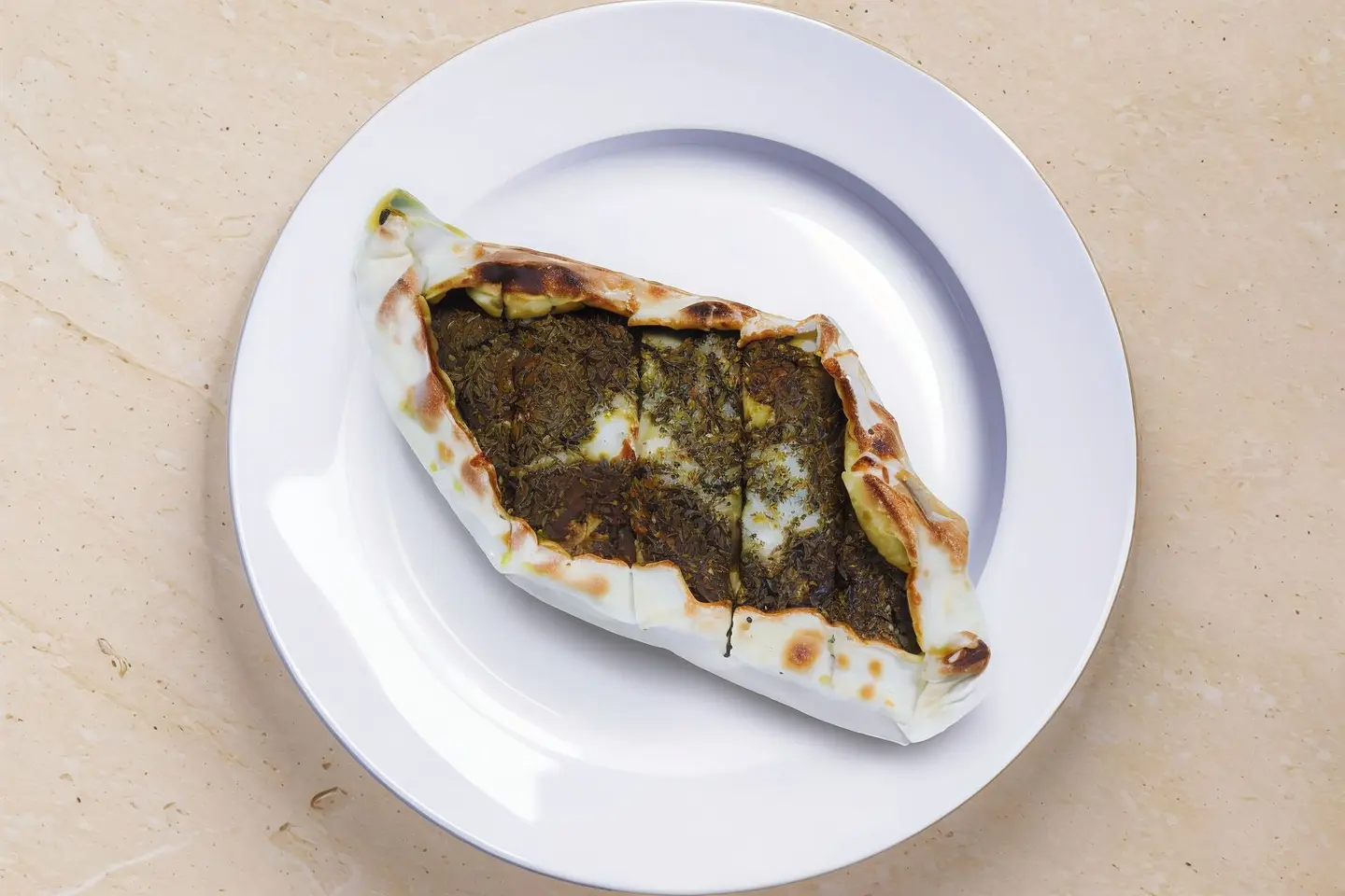 فطيره لبنه زعتر