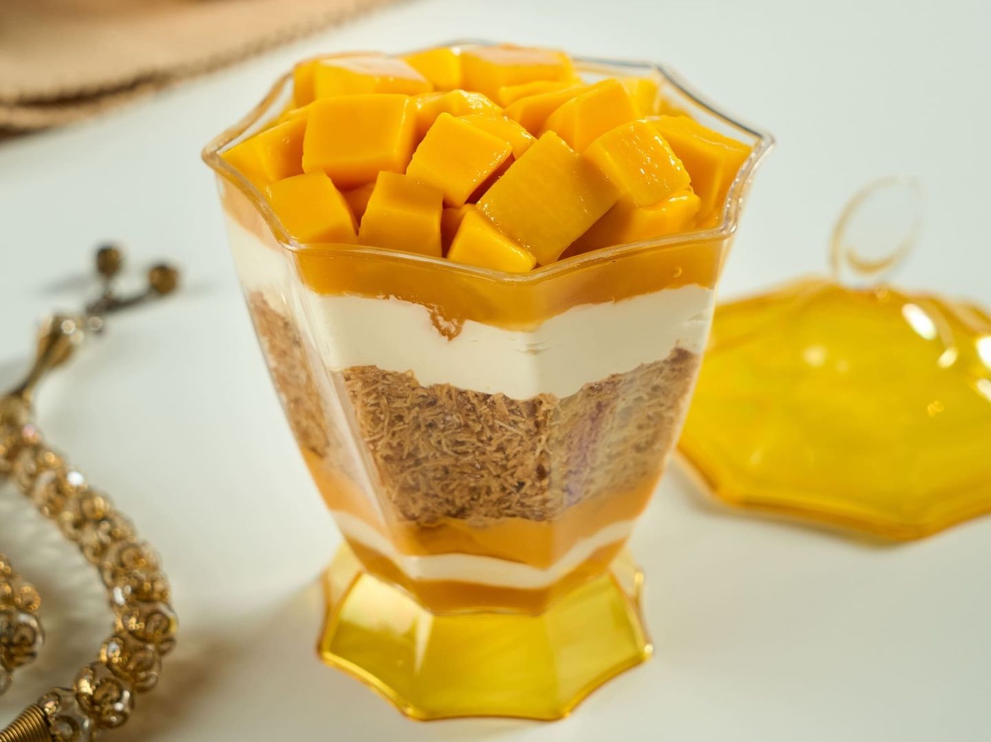 Mango Kunafa Fanoos