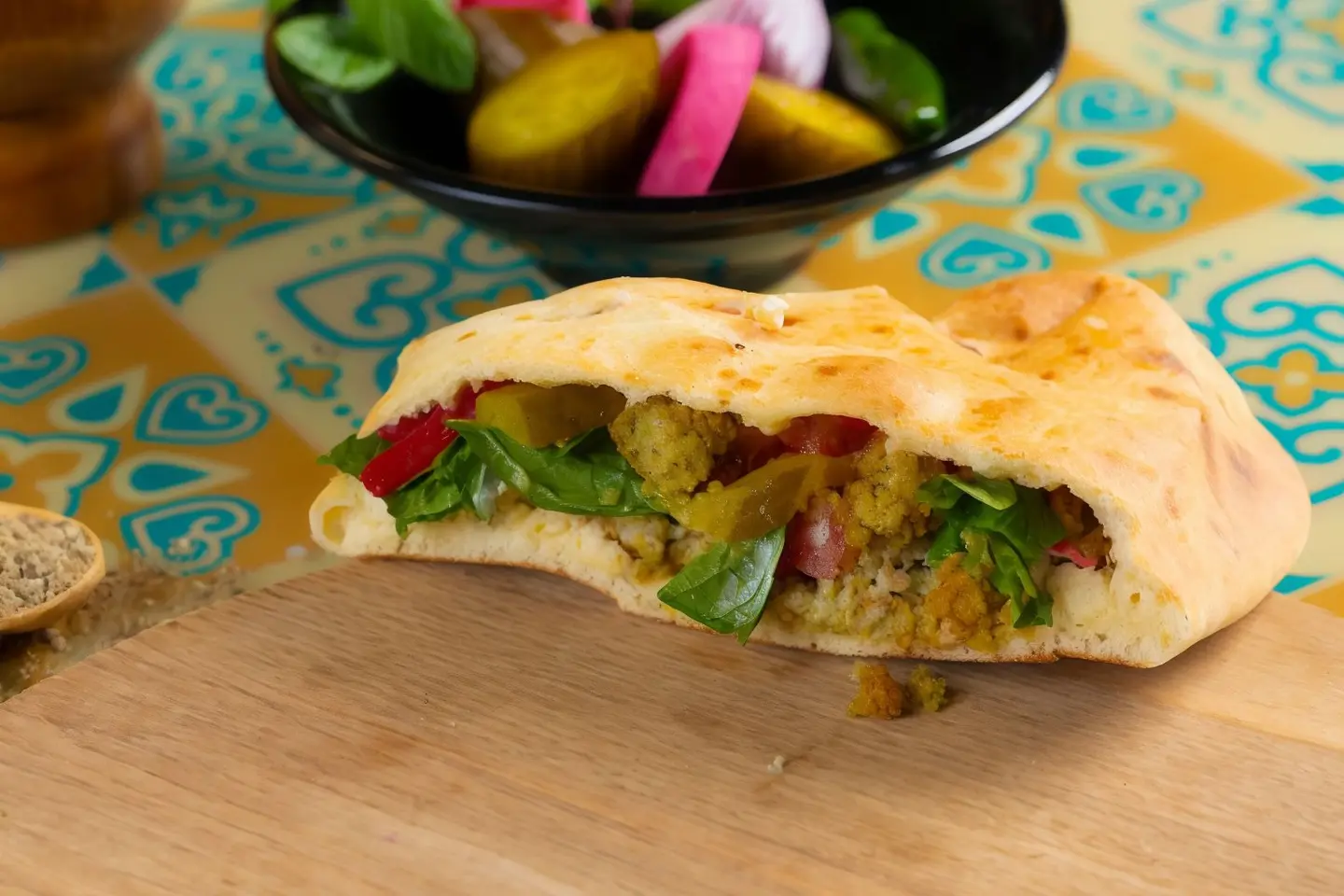ساندوتش فلافل نص