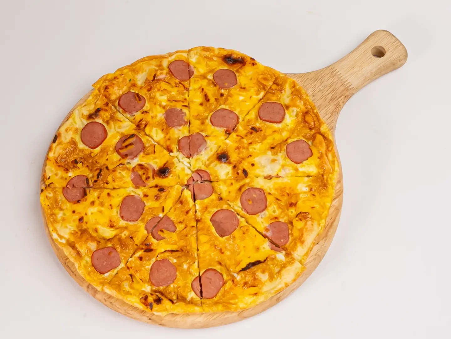 منقوشة هوت دوج مع بيض